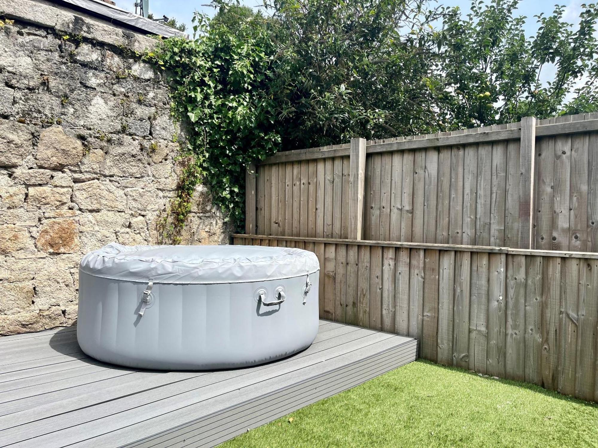 Villa The Coach House - With Hot Tub à St Austell Extérieur photo